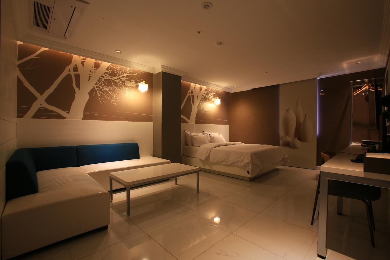 Gram Hotel Namyangju Exterior foto